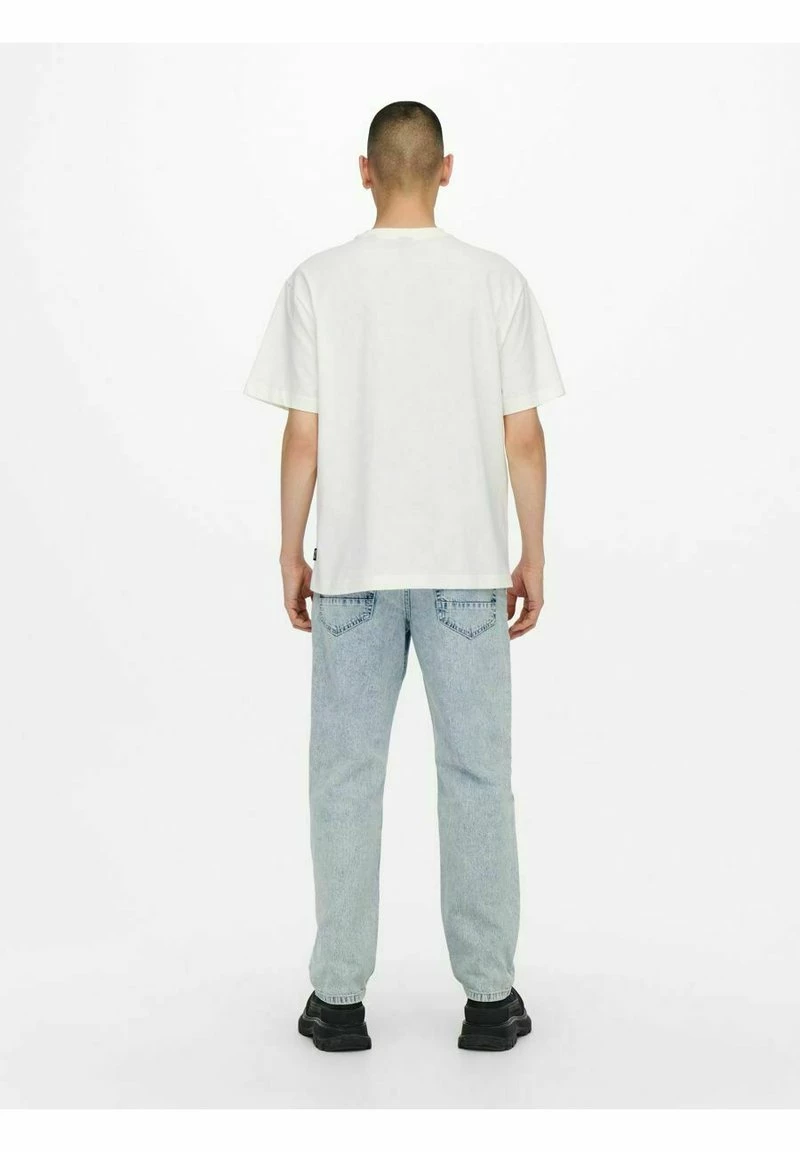 Only & Sons Herren RELAXED FIT T-Shirt Basic - Star White | Bequemes Baumwollshirt 3 Only & Sons Herren RELAXED FIT T-Shirt Basic - Star White | Bequemes Baumwollshirt – Bild 3