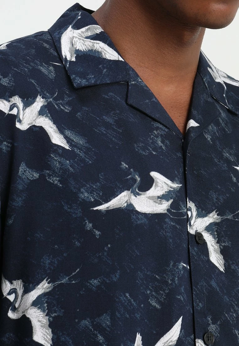 Only & Sons Herren ONSBIRD RESORT Hemd in Dunkelblau | Freizeithemd | Elegant & Bequem 6 Only & Sons Herren ONSBIRD RESORT Hemd in Dunkelblau | Freizeithemd | Elegant & Bequem – Bild 6