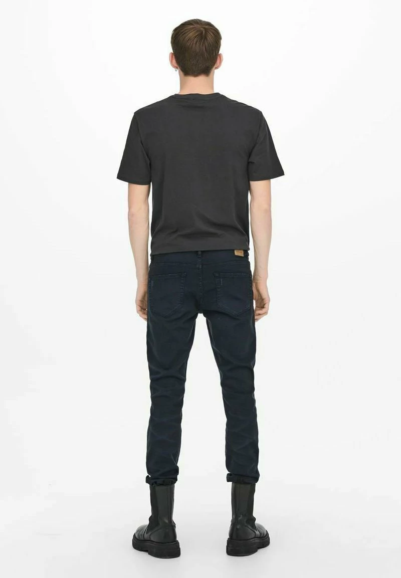 Only & Sons Herren ONSLOOM LIFT - Slim Fit Jeans in Dunkelblau 3 Only & Sons Herren ONSLOOM LIFT - Slim Fit Jeans in Dunkelblau – Bild 3