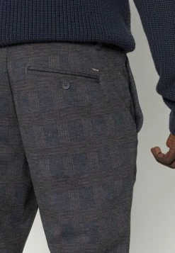 Only & Sons Herren ONSMARK NEW CHECK PANT - Chino in Dunkelblau 9 Only & Sons Herren ONSMARK NEW CHECK PANT - Chino in Dunkelblau -Only & Sons Geschäft 9cc8b89adf5a40fdafe782ddbd0baf3c