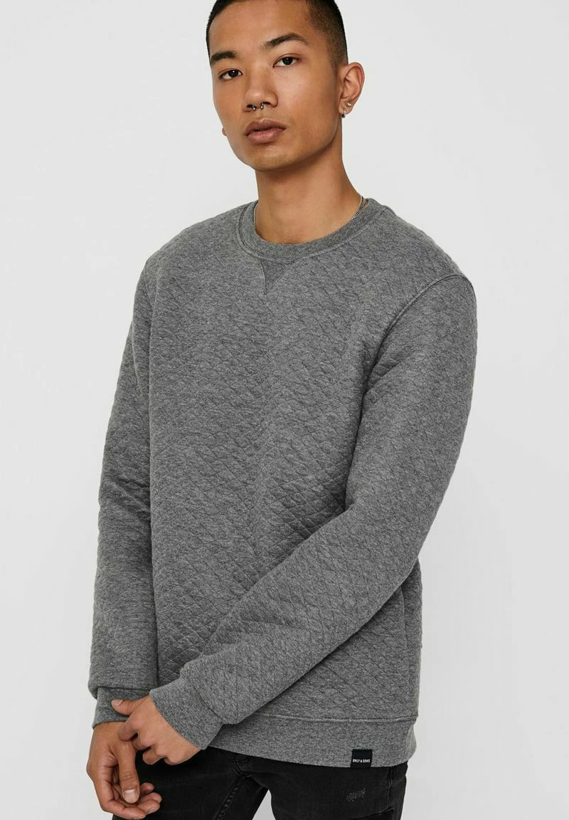 Only & Sons Herren Strickpullover - Medium Grey Melange | Bequemer Männerpullover aus Strickware 4 Only & Sons Herren Strickpullover - Medium Grey Melange | Bequemer Männerpullover aus Strickware – Bild 4