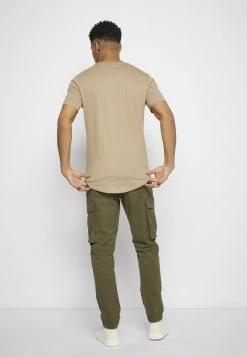 Only & Sons Herren ONSMATT LIFE LONGY TEE 7 PACK - Basic T-Shirt in Dark Blue, Bordeaux & Khaki -Only & Sons Geschäft aa106156b7514bf994cd295ec08433c1