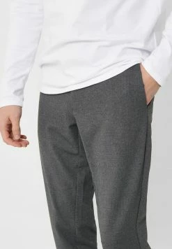 Only & Sons Herren ONSMARK Chino Hose - Schwarz - Moderne Passform & Bequemlichkeit 9 Only & Sons Herren ONSMARK Chino Hose - Schwarz - Moderne Passform & Bequemlichkeit -Only & Sons Geschäft ab2619c8f7d94cdeb78e799f1f7193d0