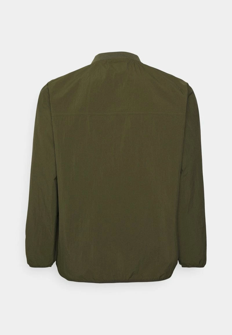 Only & Sons Herren ONSSAWYER BOMBER - Leichte Bomberjacke in Olive Night | Stilvolle Herrenjacke 2 Only & Sons Herren ONSSAWYER BOMBER - Leichte Bomberjacke in Olive Night | Stilvolle Herrenjacke – Bild 2