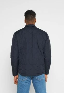 Only & Sons Herren ONSRAY QUILTED JACKET - Übergangsjacke - Dark Navy 10 Only & Sons Herren ONSRAY QUILTED JACKET - Übergangsjacke - Dark Navy -Only & Sons Geschäft b7a41b25a0e34961907f14566d4c08da