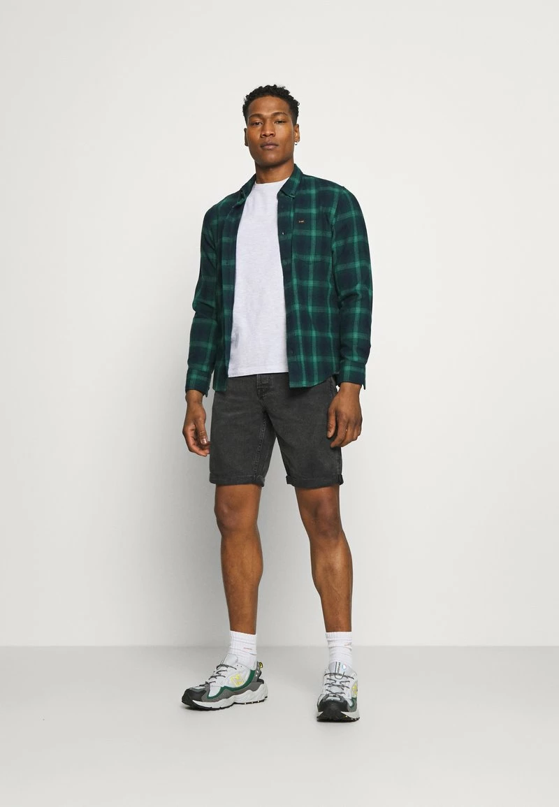 Only & Sons Herren ONSAVI LIFE LOOSE Jeans Shorts - Schwarz Denim - Moderne Herrenmode 2 Only & Sons Herren ONSAVI LIFE LOOSE Jeans Shorts - Schwarz Denim - Moderne Herrenmode – Bild 2