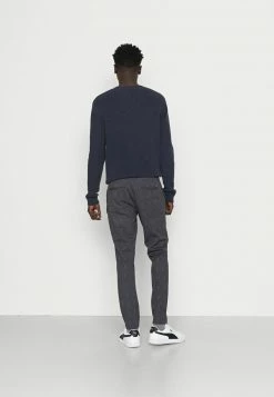 Only & Sons Herren ONSMARK NEW CHECK PANT - Chino in Dunkelblau 7 Only & Sons Herren ONSMARK NEW CHECK PANT - Chino in Dunkelblau -Only & Sons Geschäft bb17577fe18e4dce81ee7d83014ca506