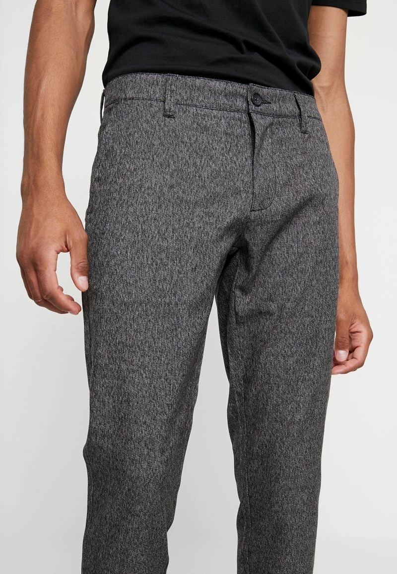 Only & Sons Herren ONSMARK MELANGE Stoffhose - Medium Grey Melange | Elegante Hosen | Moderne Herrenmode 5 Only & Sons Herren ONSMARK MELANGE Stoffhose - Medium Grey Melange | Elegante Hosen | Moderne Herrenmode – Bild 5