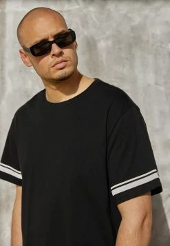 Only & Sons Herren ONSMATT LIFE LONGY STRIPE - T-Shirt Print - Schwarz -Only & Sons Geschäft c2e8d6d35c6841af9679b48a47366d95