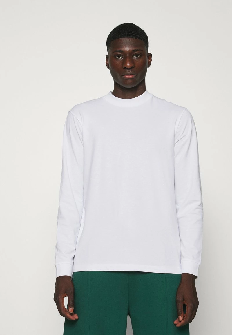 Only & Sons Herren ONSVILMOS LIFE REG MOCK NECK TEE - Langarmshirt in Weiß 1 Only & Sons Herren ONSVILMOS LIFE REG MOCK NECK TEE - Langarmshirt in Weiß
