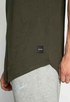 Only & Sons Herren ONSMATT LONGY TEE - Basic T-Shirt in Forest Night -Only & Sons Geschäft cb653848af6b49cdbcfcab0b492f5c5c