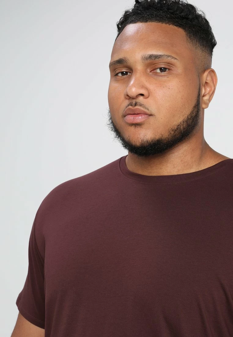 Only & Sons Herren MATT LONGY - Basic T-Shirt in Fudge - Bequem & Stilvoll 5 Only & Sons Herren MATT LONGY - Basic T-Shirt in Fudge - Bequem & Stilvoll – Bild 5