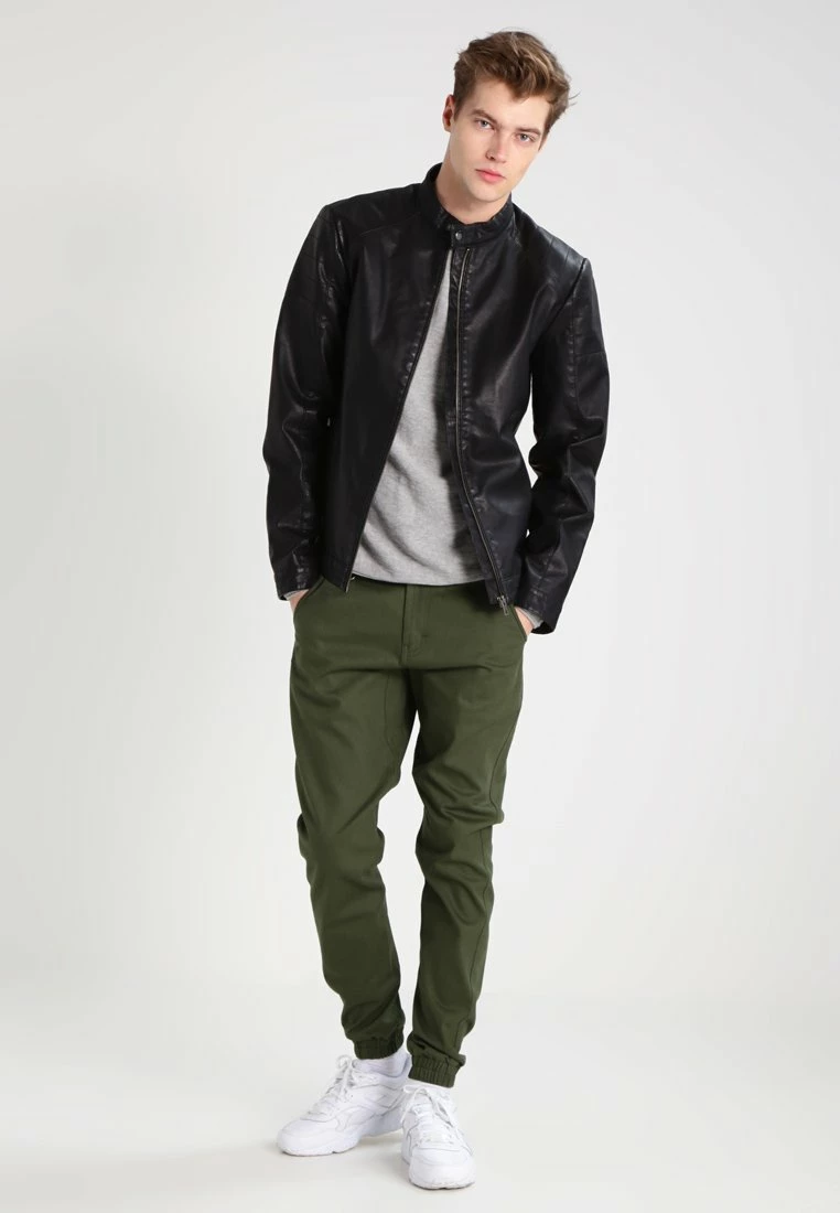 Only & Sons Herren ONSPALDIN Strickpullover - Medium Grey Melange | Moderner & Bequemer Herrenpullover 2 Only & Sons Herren ONSPALDIN Strickpullover - Medium Grey Melange | Moderner & Bequemer Herrenpullover – Bild 2