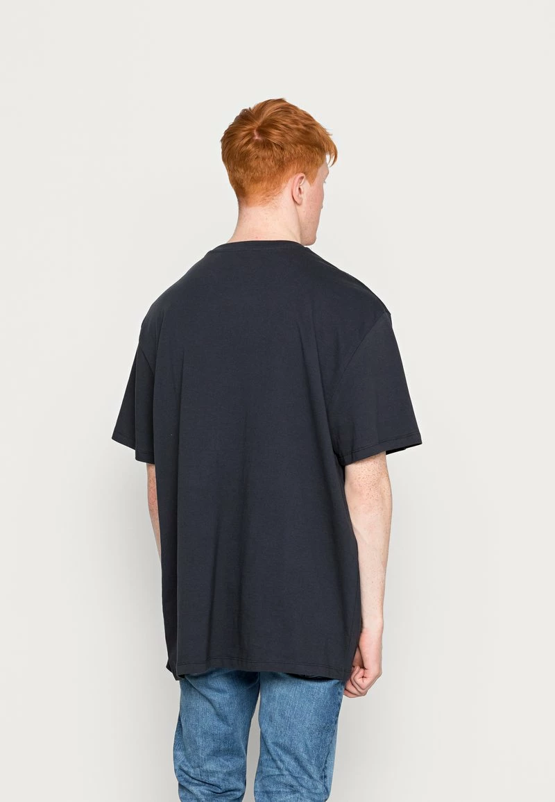 Only & Sons Herren ONSGLEN VARISTY TEE - T-Shirt Print - Dark Navy | Casual Style | Hochwertige Baumwolle 3 Only & Sons Herren ONSGLEN VARISTY TEE - T-Shirt Print - Dark Navy | Casual Style | Hochwertige Baumwolle – Bild 3