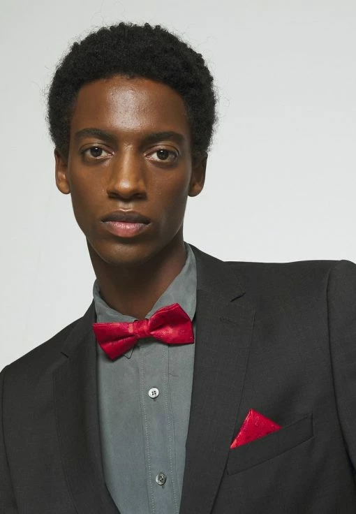 Only & Sons ONSTAJ PATTERN BOWTIE SET - Einstecktuch - Pompeian Red | Herren 4 Only & Sons ONSTAJ PATTERN BOWTIE SET - Einstecktuch - Pompeian Red | Herren -Only & Sons Geschäft d5b983ab81aa417aa0d724b32a1c3318