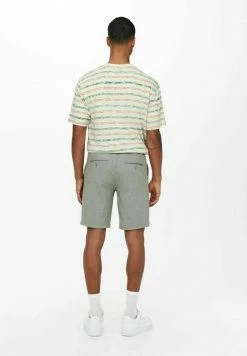 Only & Sons RELAXED FIT T-Shirt Print - Dunkelgrün | Herren T-Shirt | Bequemes Design | Modisches Oberteil -Only & Sons Geschäft dc5451115f774097930dceacf8ae3c1a