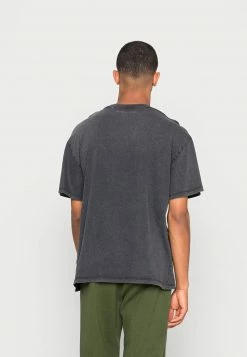 Only & Sons ONSPOPSMOKE TEE UNISEX - Print T-Shirt, Schwarz -Only & Sons Geschäft e1bd4a8c09664e1ea99ad2041c30737f