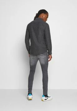 Only & Sons Herren ONSBRAD HERRINGBONE SHIRT - Hemd - Medium Grey Melange - Freizeithemd für stilvolle Herren 8 Only & Sons Herren ONSBRAD HERRINGBONE SHIRT - Hemd - Medium Grey Melange - Freizeithemd für stilvolle Herren -Only & Sons Geschäft e324d325e4554832a8ed385142d0c1af