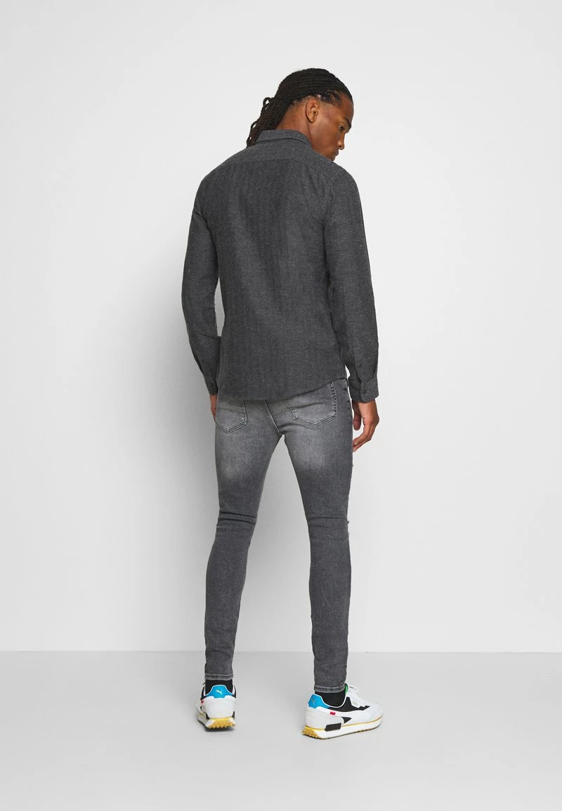 Only & Sons Herren ONSBRAD HERRINGBONE SHIRT - Hemd - Medium Grey Melange - Freizeithemd für stilvolle Herren 3 Only & Sons Herren ONSBRAD HERRINGBONE SHIRT - Hemd - Medium Grey Melange - Freizeithemd für stilvolle Herren – Bild 3