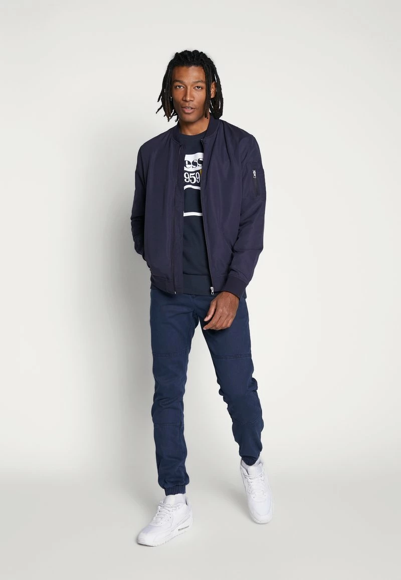 Only & Sons ONSJACK - Leichte Bomberjacke für Herren in Night Sky 2 Only & Sons ONSJACK - Leichte Bomberjacke für Herren in Night Sky – Bild 2