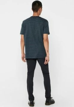 Only & Sons Herren SLIM FIT T-Shirt Basic - Dark Navy | Hochwertiges Baumwollshirt | Moderne Passform -Only & Sons Geschäft e77053c5925f49dab6fa9e6c3828e757