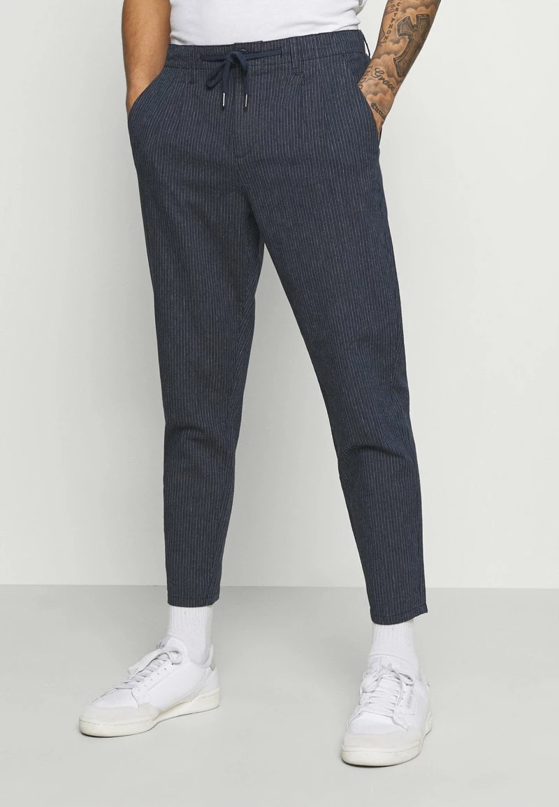 Only & Sons Herren ONSLEOLIFE STRIPE MIX CROP - Stoffhose - Dress Blues | Elegante Hosen 1 Only & Sons Herren ONSLEOLIFE STRIPE MIX CROP - Stoffhose - Dress Blues | Elegante Hosen