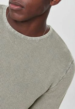 Only & Sons Herren ONSHUGH Strickpullover - Stilvolle Taupe Strickware für Herren 8 Only & Sons Herren ONSHUGH Strickpullover - Stilvolle Taupe Strickware für Herren -Only & Sons Geschäft f6a8d20f5d59489c932c3bf87d2944a3