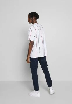 Only & Sons Herren ONSCAM STAGE CUFF - Cargohose in Dunkelblau 7 Only & Sons Herren ONSCAM STAGE CUFF - Cargohose in Dunkelblau -Only & Sons Geschäft f7855e6716ab4d3984524c4bd7fc4576