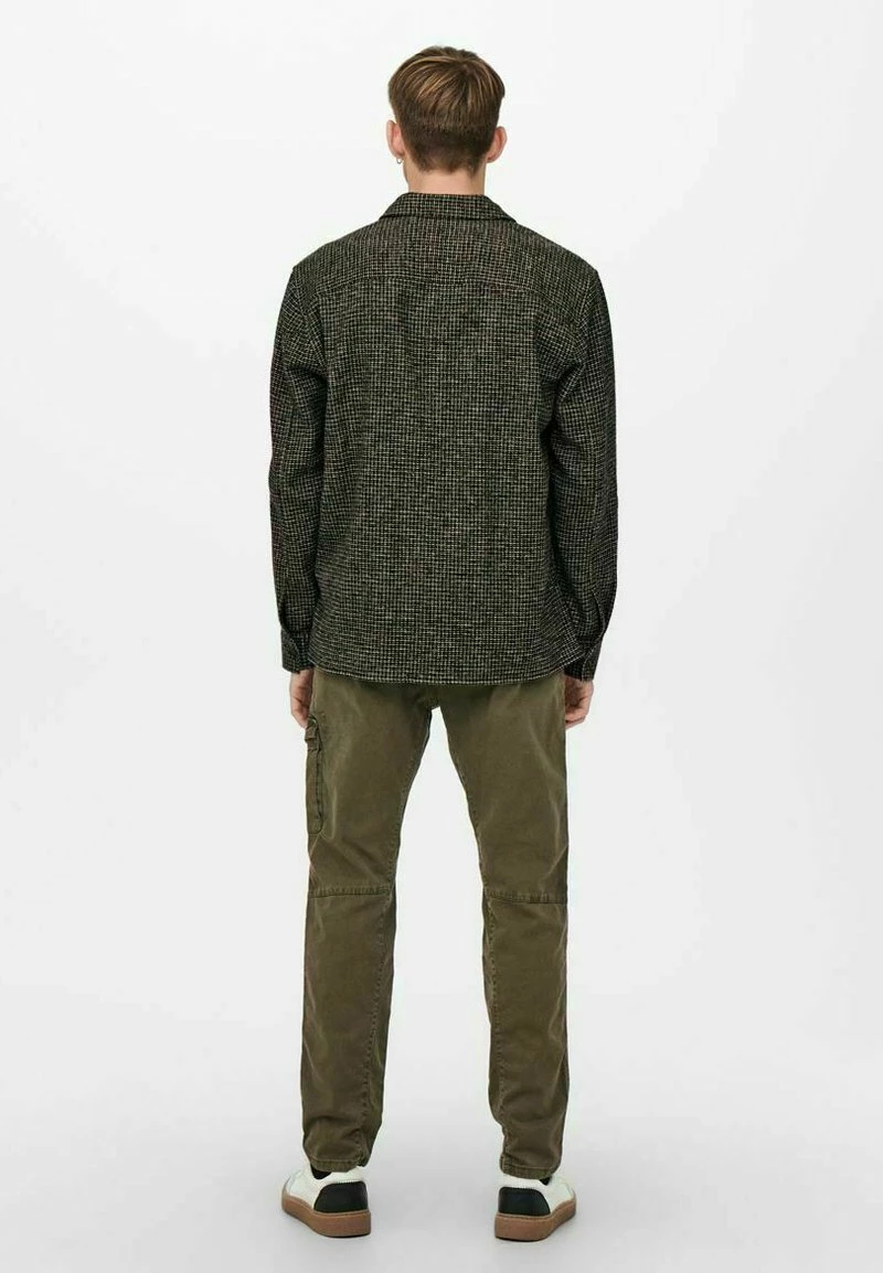 Only & Sons Hemd - Butterscotch | Herren Freizeithemd | Modisches Hemd für jeden Anlass 3 Only & Sons Hemd - Butterscotch | Herren Freizeithemd | Modisches Hemd für jeden Anlass – Bild 3