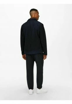 Only & Sons Herren Übergangsjacke - Leichte Jacke in Dunkelblau 10 Only & Sons Herren Übergangsjacke - Leichte Jacke in Dunkelblau -Only & Sons Geschäft fa63b4ba61e9450f8d5f1b20745db113