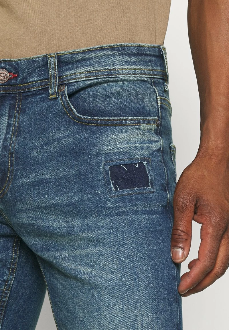 Only & Sons Herren ONSLOOM LIFE SLIM BLUEDAMAGE - Slim Fit Jeans in Blue Denim 5 Only & Sons Herren ONSLOOM LIFE SLIM BLUEDAMAGE - Slim Fit Jeans in Blue Denim – Bild 5