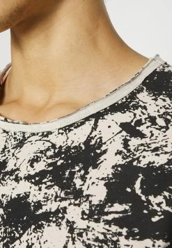 Only & Sons Herren T-Shirt Print - Moonstruck | Modisches T-Shirt für Herren -Only & Sons Geschäft fb454b6b34854286b7aa648bec36d1c2