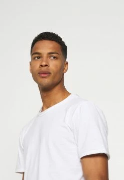 Only & Sons ONSBENNE - Basic T-Shirt für Herren in Bright White 10 Only & Sons ONSBENNE - Basic T-Shirt für Herren in Bright White -Only & Sons Geschäft ff026b788db54e44b1cf0a319731ba6c